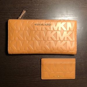 Michael Kors LG Emboss MK slim wallet+card holder